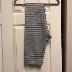 Grey and black patterned leggings